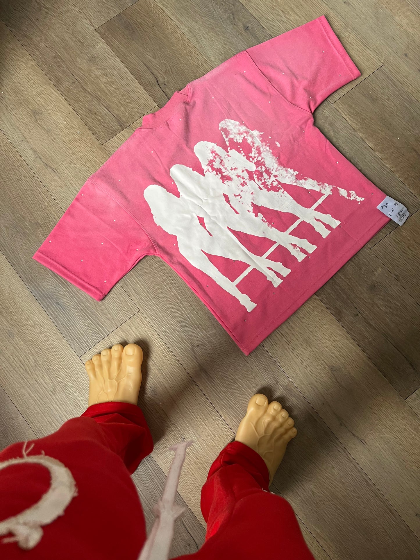 “HELLA GIRLS” Tee